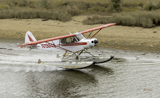 photo of Aircraft Landing on Chena River